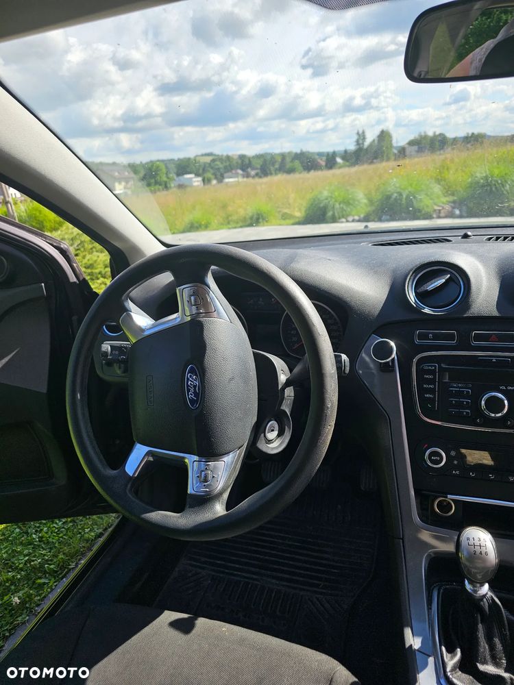 Ford Mondeo 1.6 T Ambiente - 6