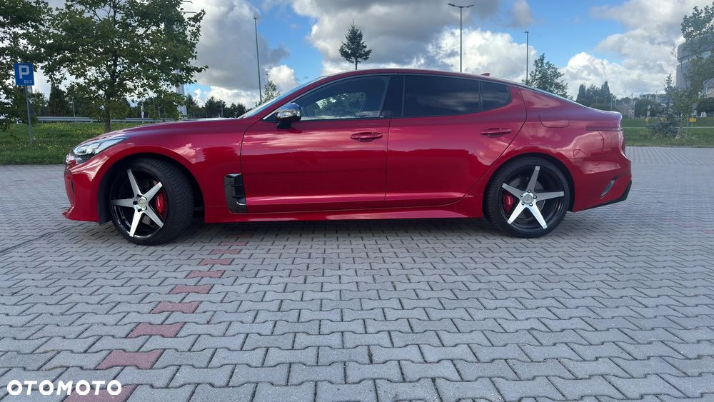 Kia Stinger 2018 photo 2