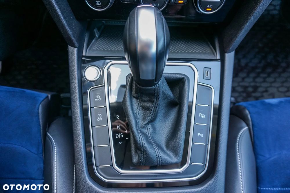 Volkswagen Passat 1.5 TSI EVO Elegance DSG - 22