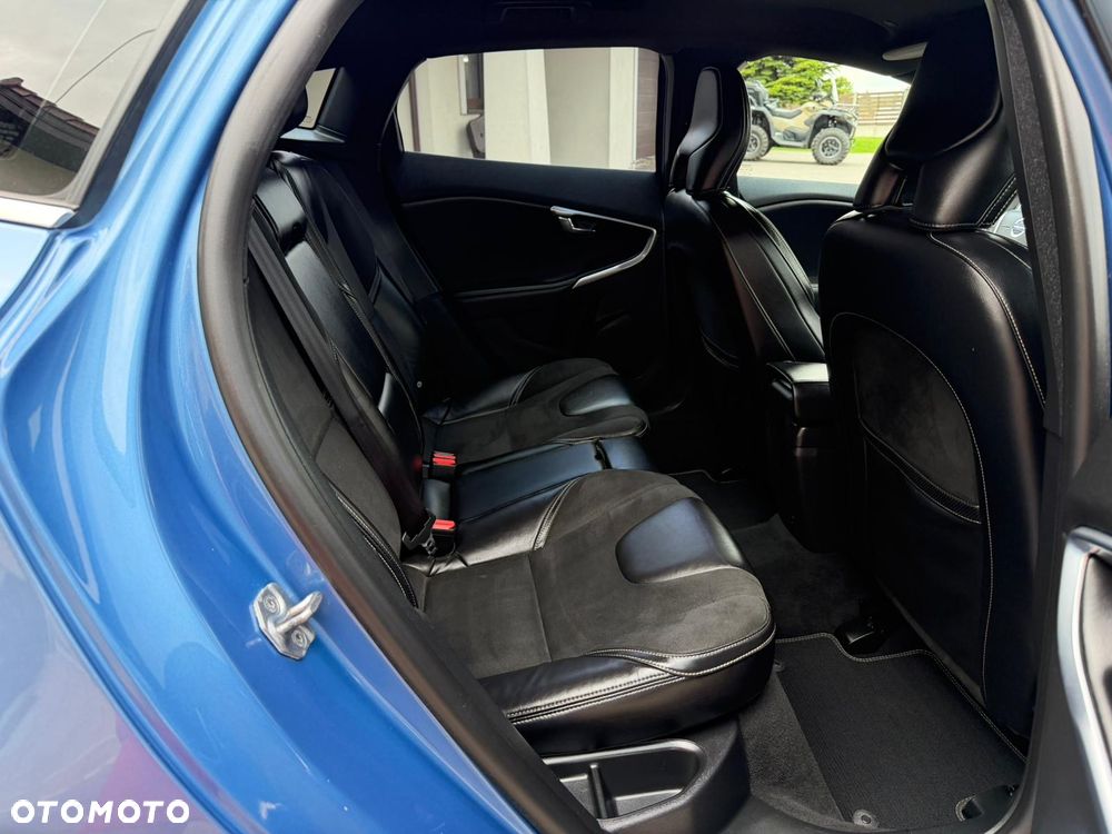 Volvo V40 D2 RDesign - 18