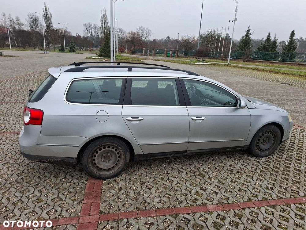 Volkswagen Passat 1.9 TDI DPF Comfortline - 2
