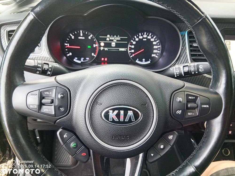 Kia Carens 1.7 CRDi 141 ISG Spirit - 10