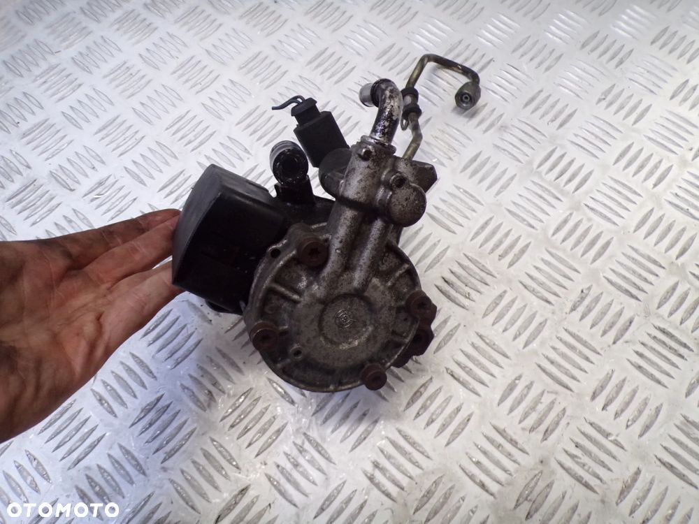 POMPA WTRYSKOWA VOLKSWAGEN AUDI SKODA 1.6 TDI 03L130755E - 2