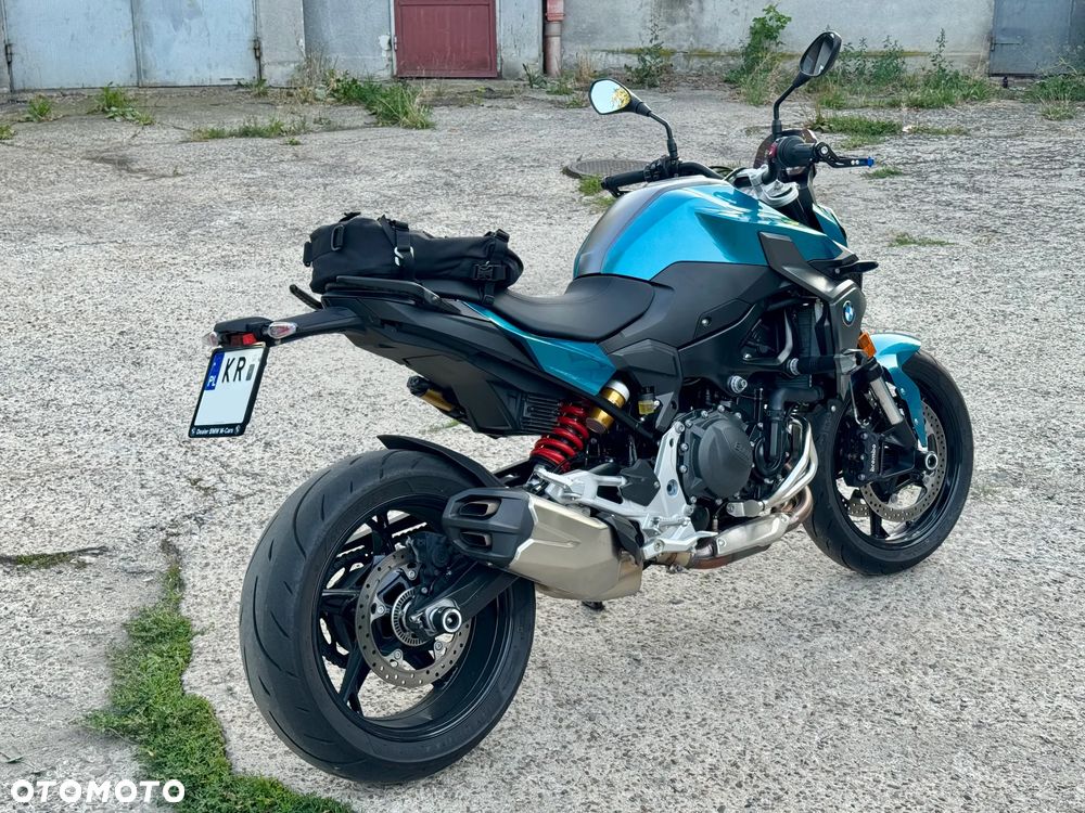 BMW F - 4