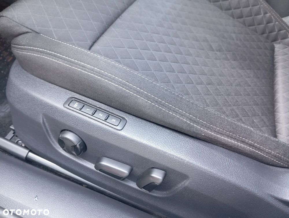 Skoda Superb 2.0 TDI 4x4 DSG Style - 11