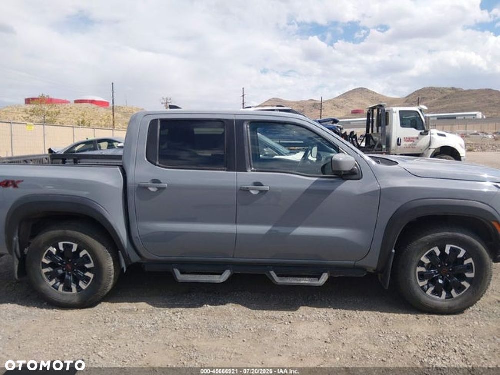 Nissan Frontier - 6