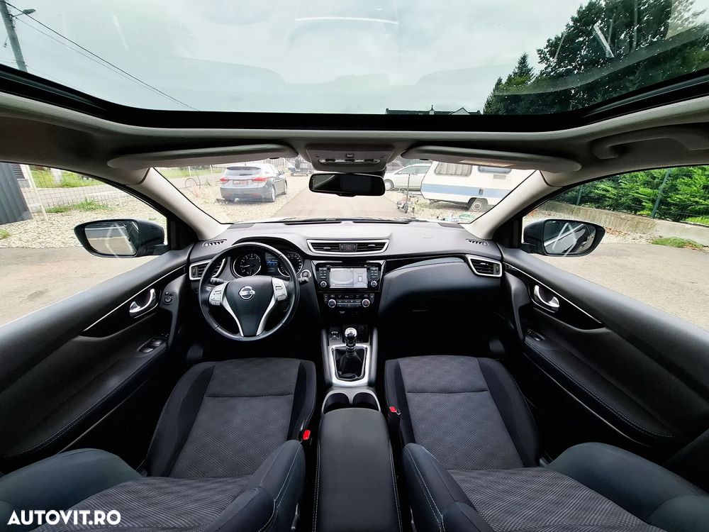 Nissan Qashqai 1.6 DIG-T N-Connecta - 23