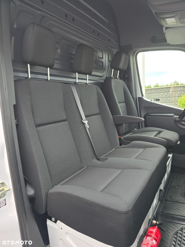 Mercedes-Benz SPRINTER 319 3.0 V6 190KM 60 Tyś km LONG 4,80cm Długi BOGATA OPCJA WYPOSAŻENIA KAMERA FUL LED HIGH PERFORMANCE MBOX 7 cala SEDZENIE KIEROWCY KOMFORTOWE TEMPOMAT AKTYWNY SALON PL STAN NOWY NOWY NOWY SERWIS ASO DO OSTATNIEGO Km - 38