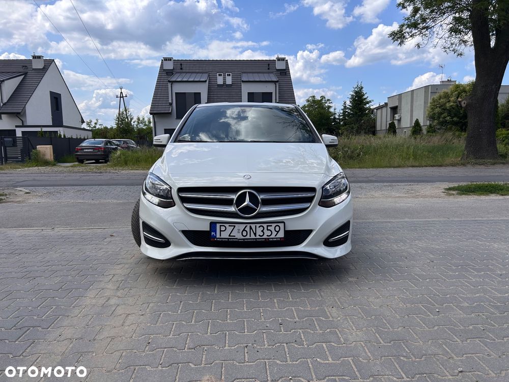 Mercedes-Benz Klasa B 250 UrbanStyle Edition - 8