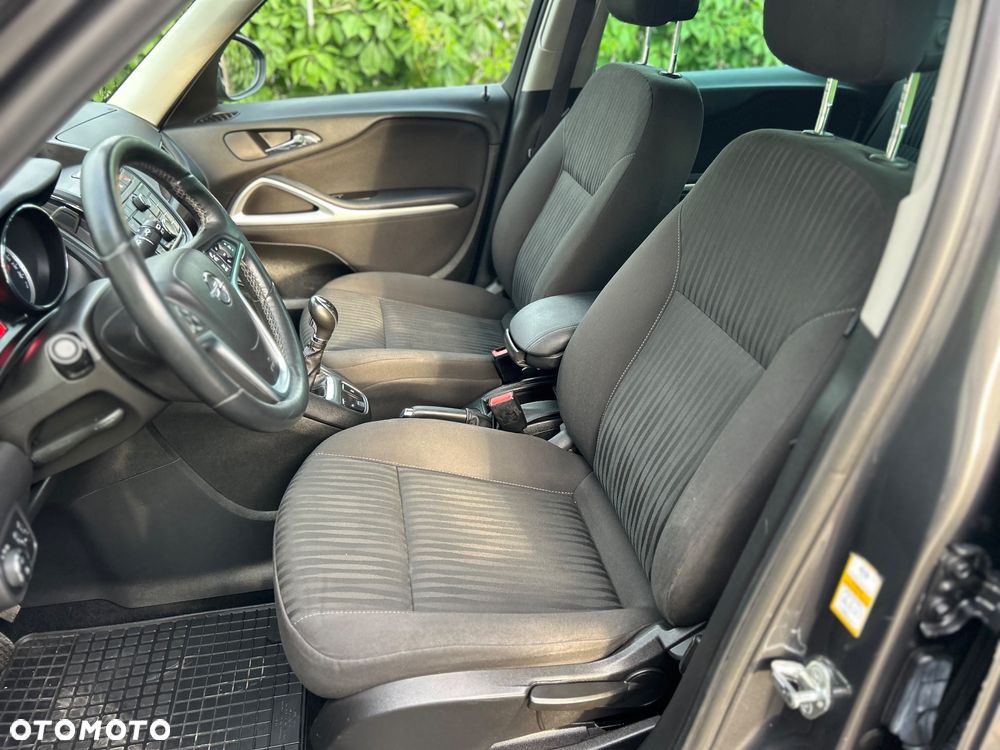 Opel Zafira Tourer 1.4 Turbo Active - 26