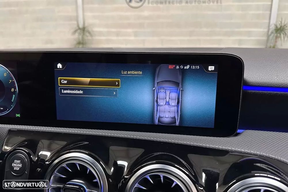 Mercedes-Benz A 250 Limousine e 8G-DCT AMG Line - 21