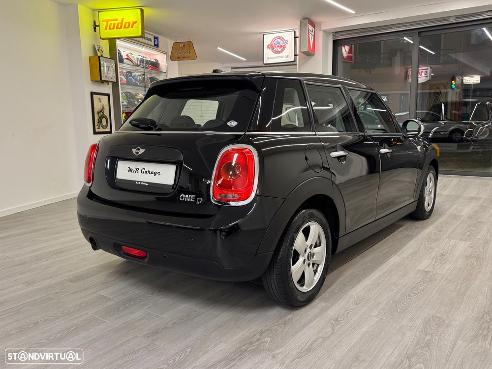 MINI 5 Portas One D - 4