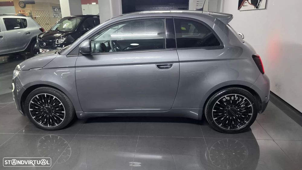Fiat 500e 42kWh ICON — fotografia 2
