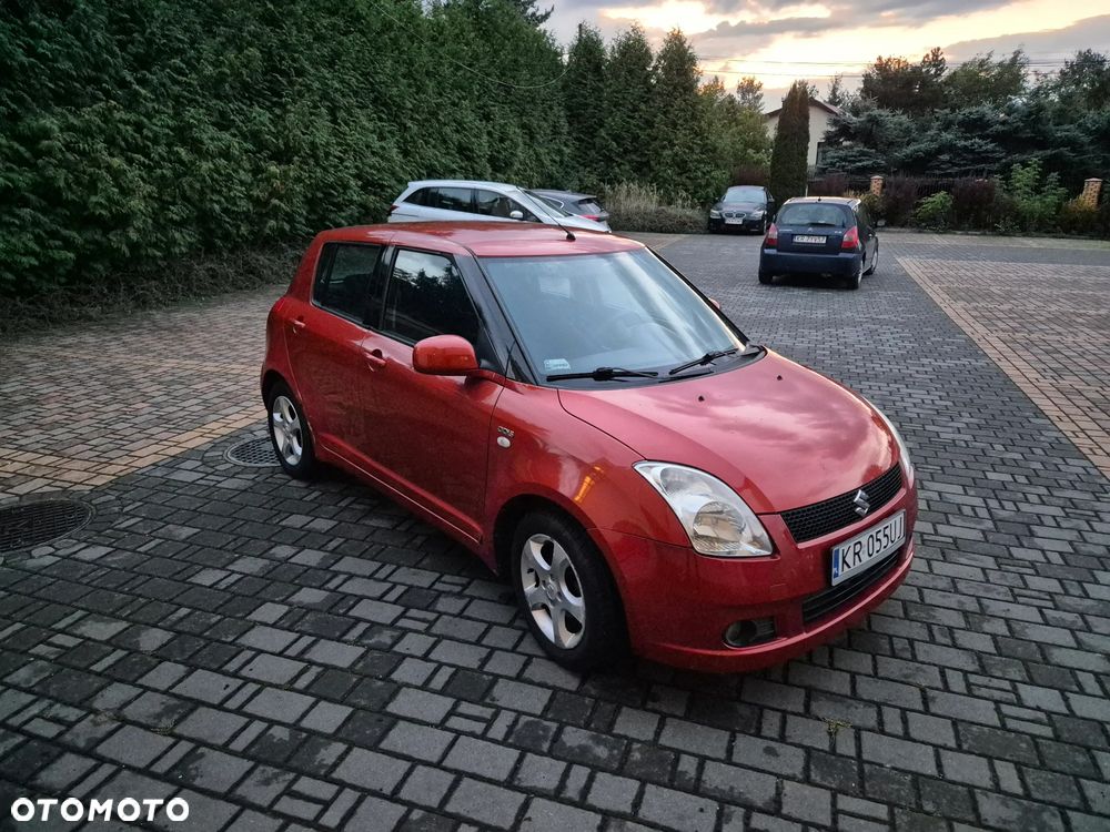 Suzuki Swift - 3