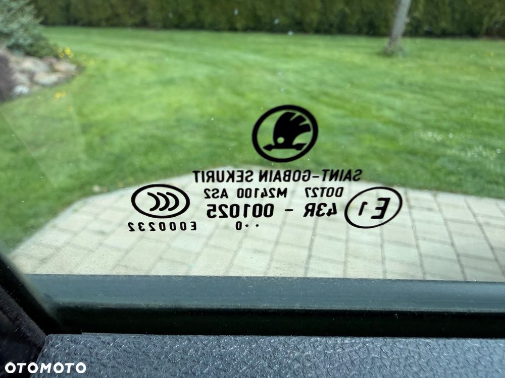 Skoda Fabia 1.2 TSI Monte Carlo - 40