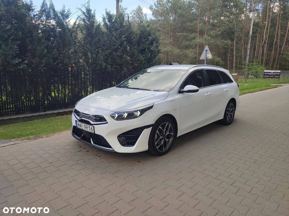 Kia Ceed 1.6 GDI PHEV L Business Line DCT - 1