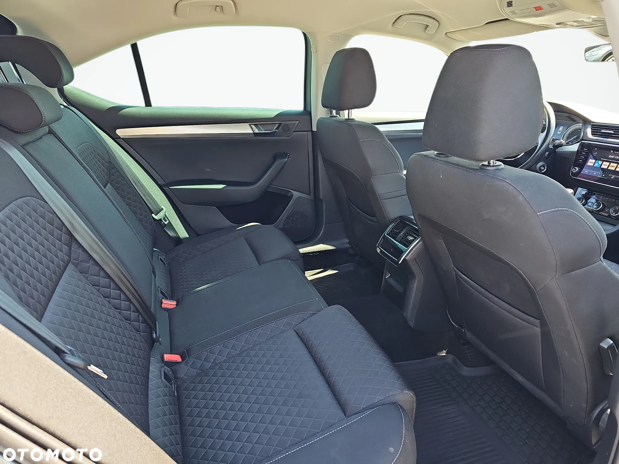 Skoda Superb 1.5 TSI Ambition - 11