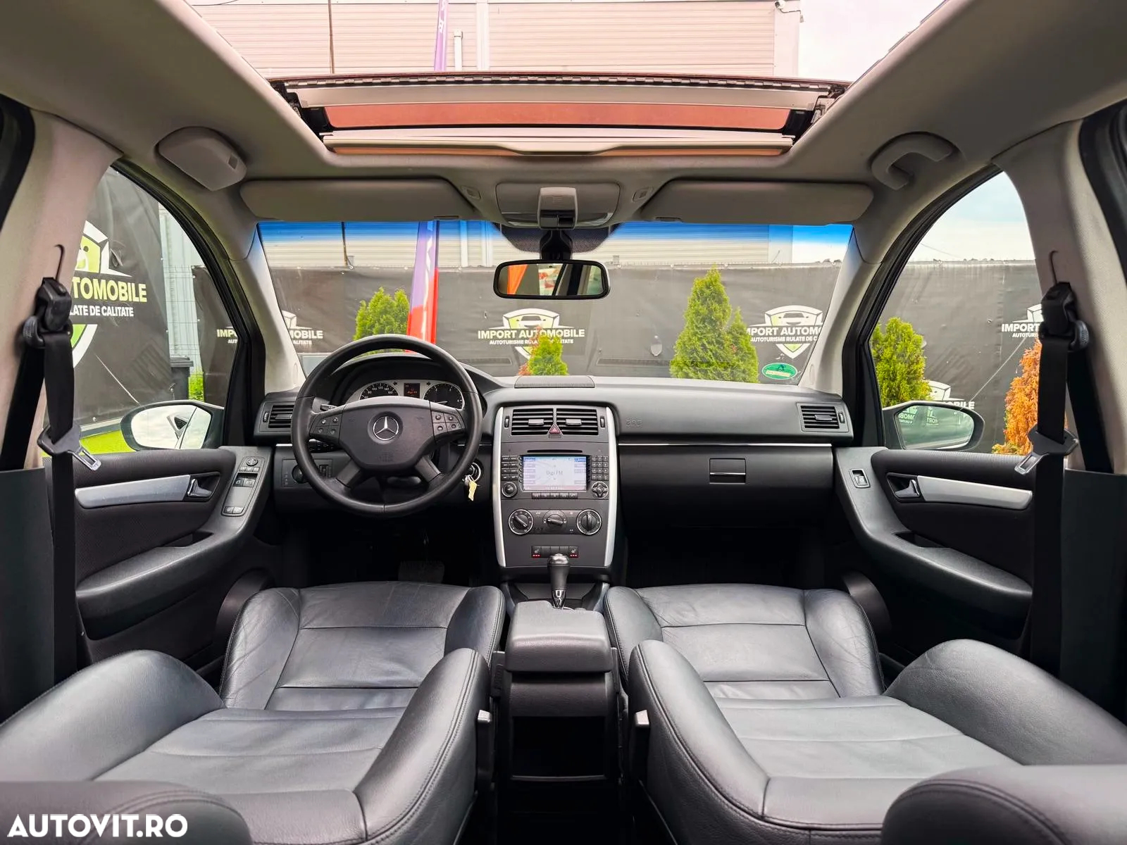 Mercedes-Benz B - 25