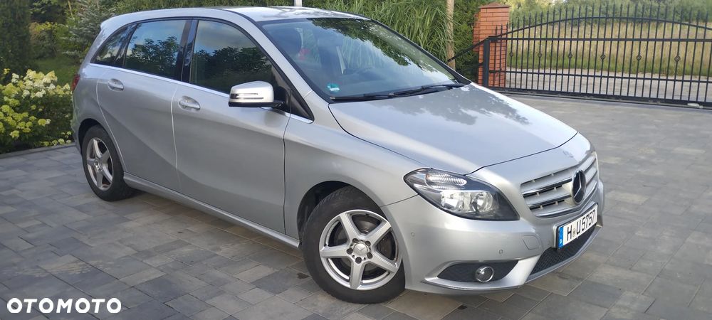 Mercedes-Benz Klasa B 180 CDI (BlueEFFICIENCY) - 2