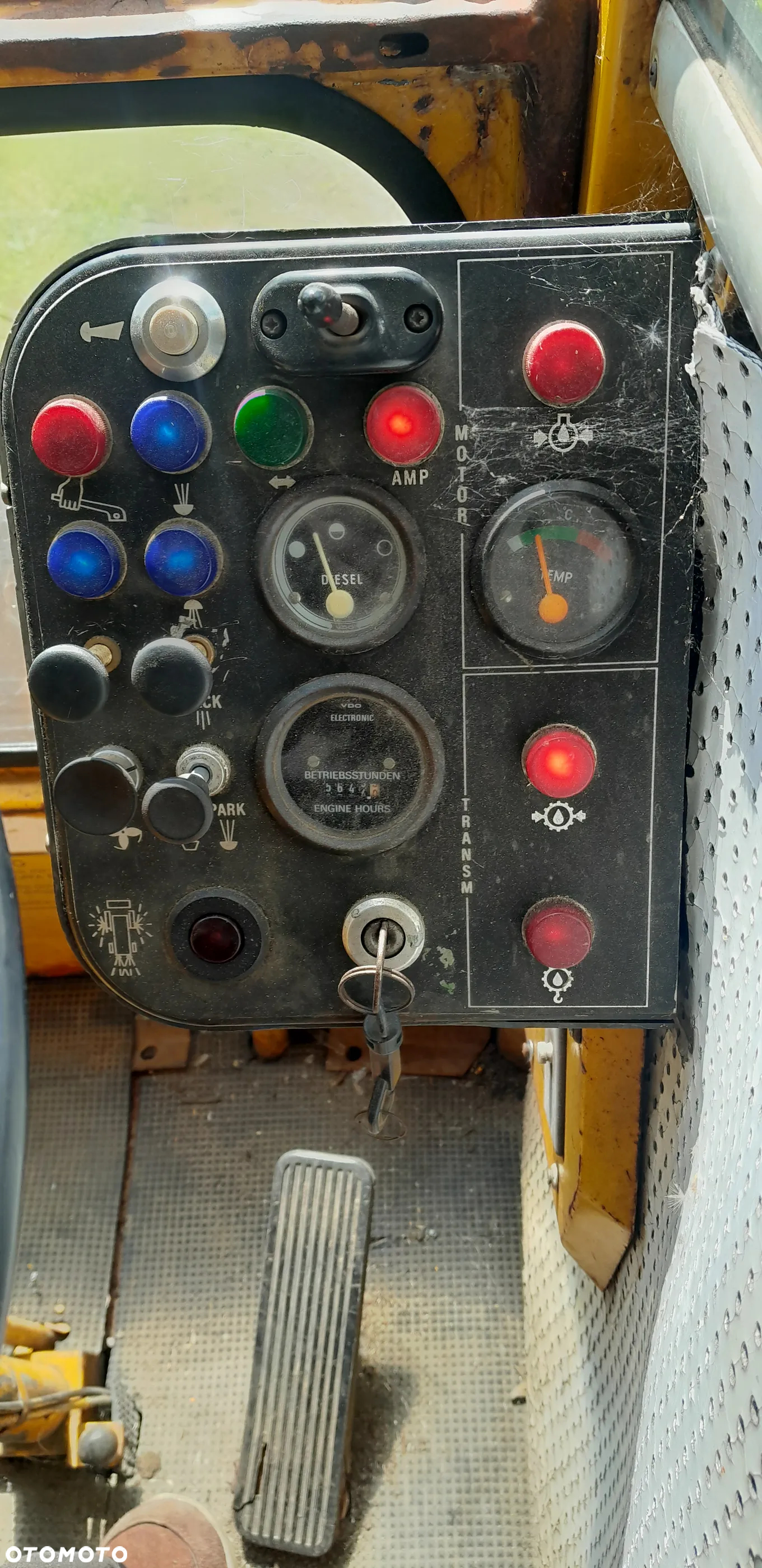 Volvo BM LM841 - 9