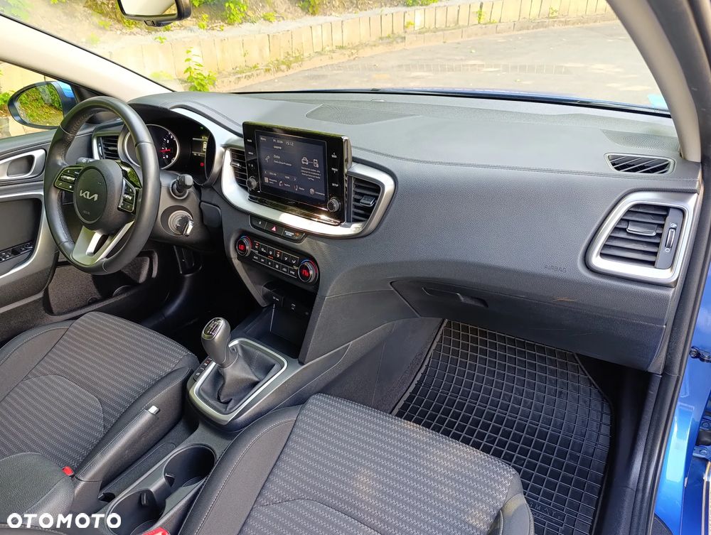 Kia Ceed 1.5 T-GDI M - 18