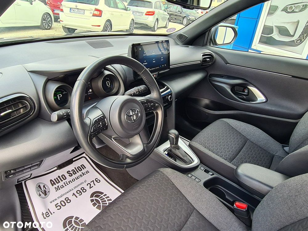 Toyota Yaris Cross Hybrid 1.5 VVT-i - 17