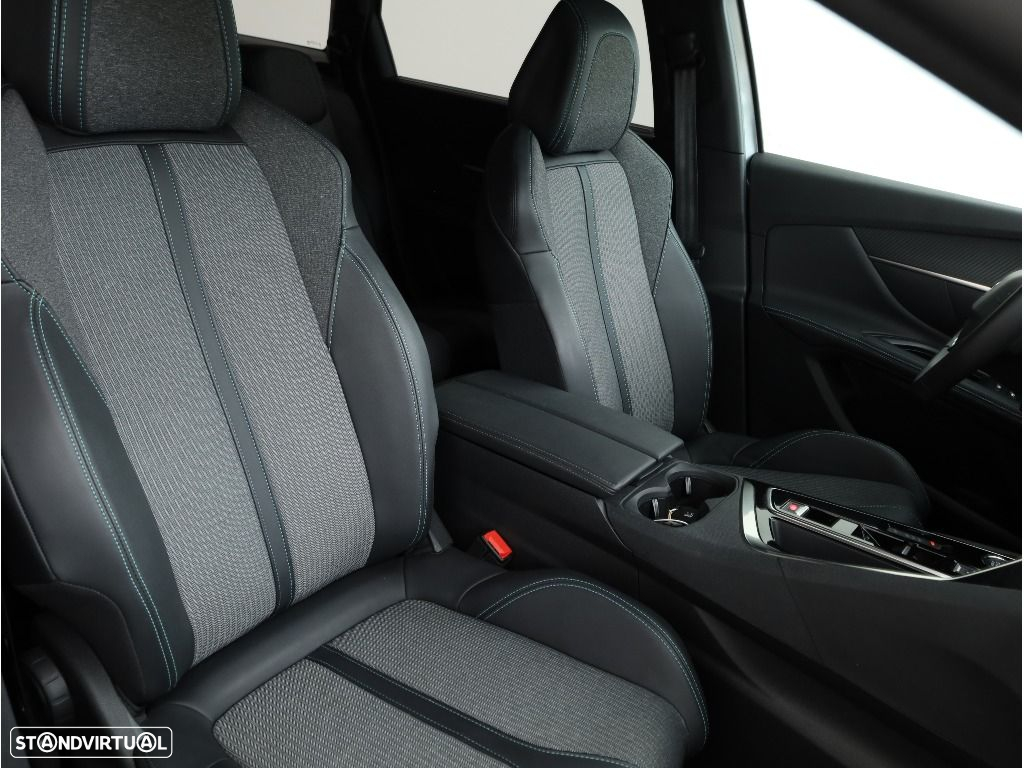 Peugeot 5008 1.5 BlueHDi Allure Pack EAT8 - 14