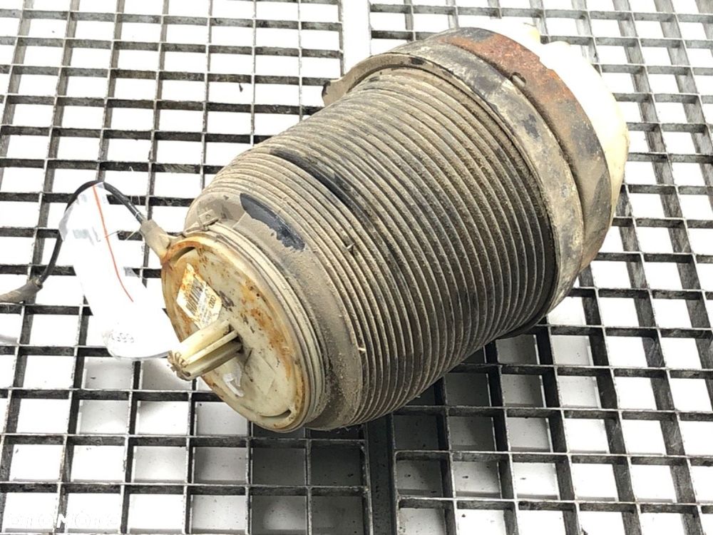 PODUSZKA ZAWIESZENIA PRAWY TYŁ - 180.00 PLN - AUDI A6 C6 Avant (4F5) 2004 - 2011 3.0 TDI quattro - 2