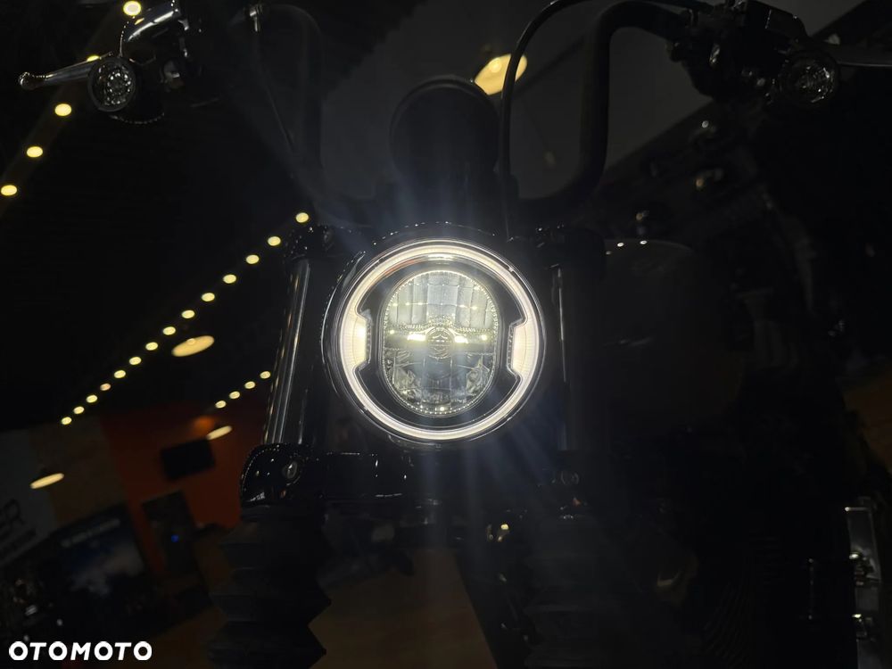 Harley-Davidson Softail Street Bob - 7