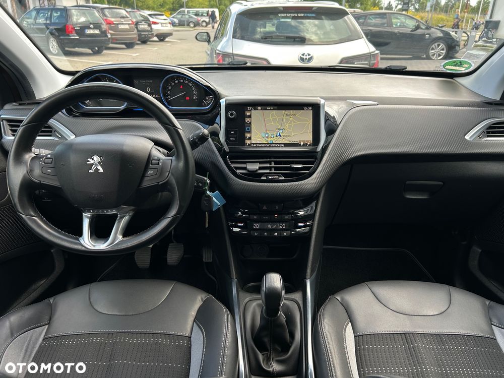 Peugeot 2008 1.2 VTi Allure - 24