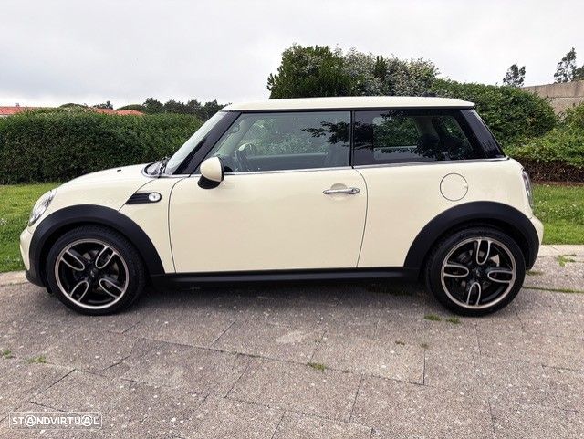 MINI 3 Portas One D - 3