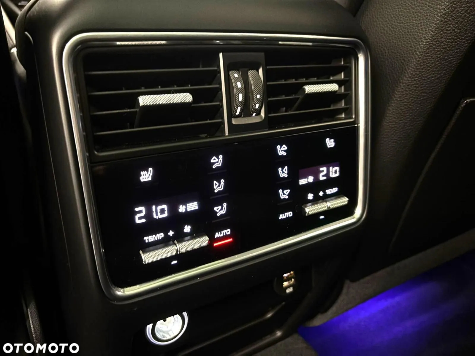 Porsche Cayenne Turbo - 22