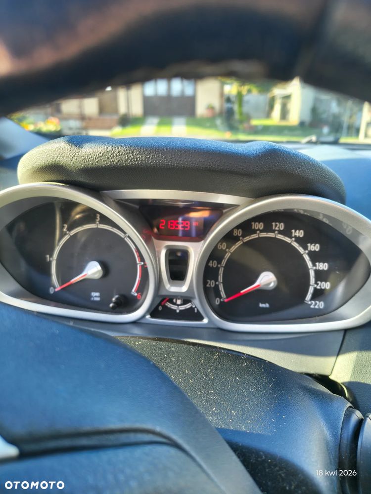 Ford Fiesta - 8