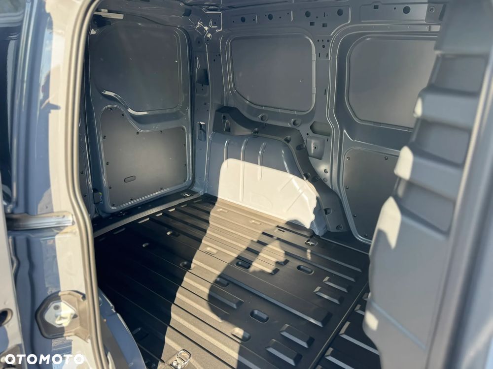 Volkswagen Caddy Cargo - 5