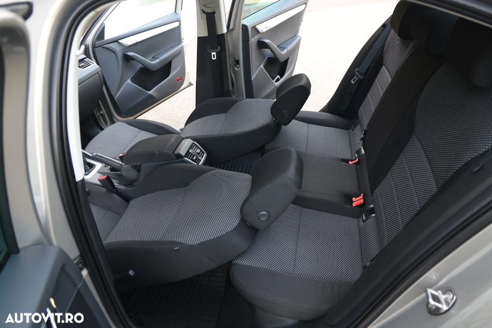 Skoda Octavia 1.6 TDI Active - 9