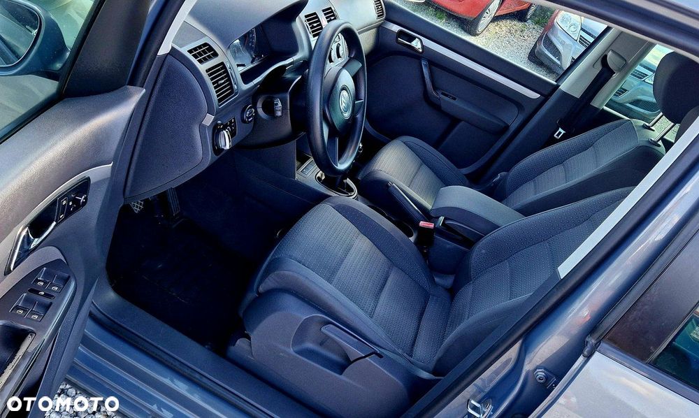 Volkswagen Touran 2.0 TDI Q-Line - 8