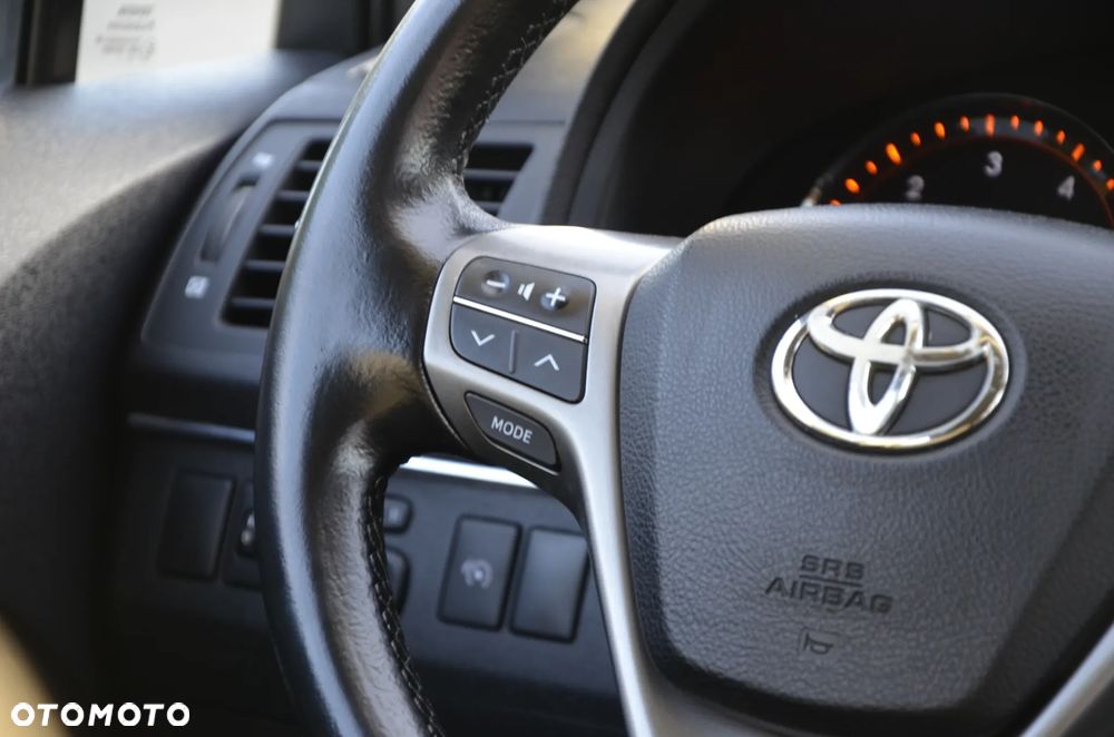 Toyota Avensis 2.0 D-4D Premium - 28