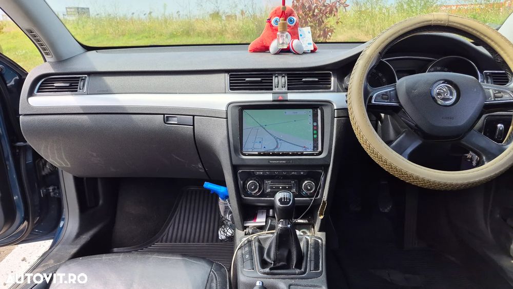 Skoda Superb 1.6 TDI Elegance - 8