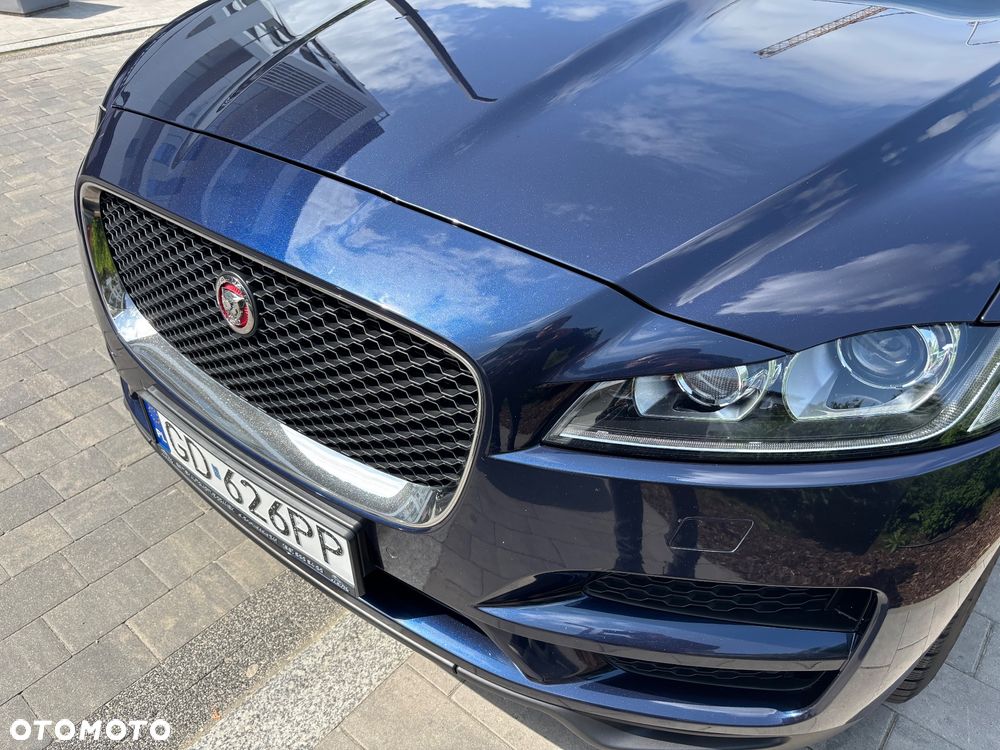 Jaguar F-Pace 2.0 i4D AWD Prestige - 17