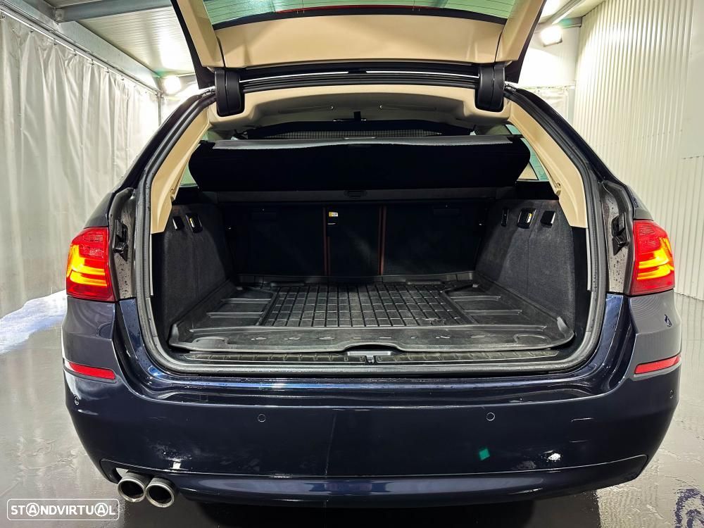 BMW 520 d Pack Desportivo M Auto - 51
