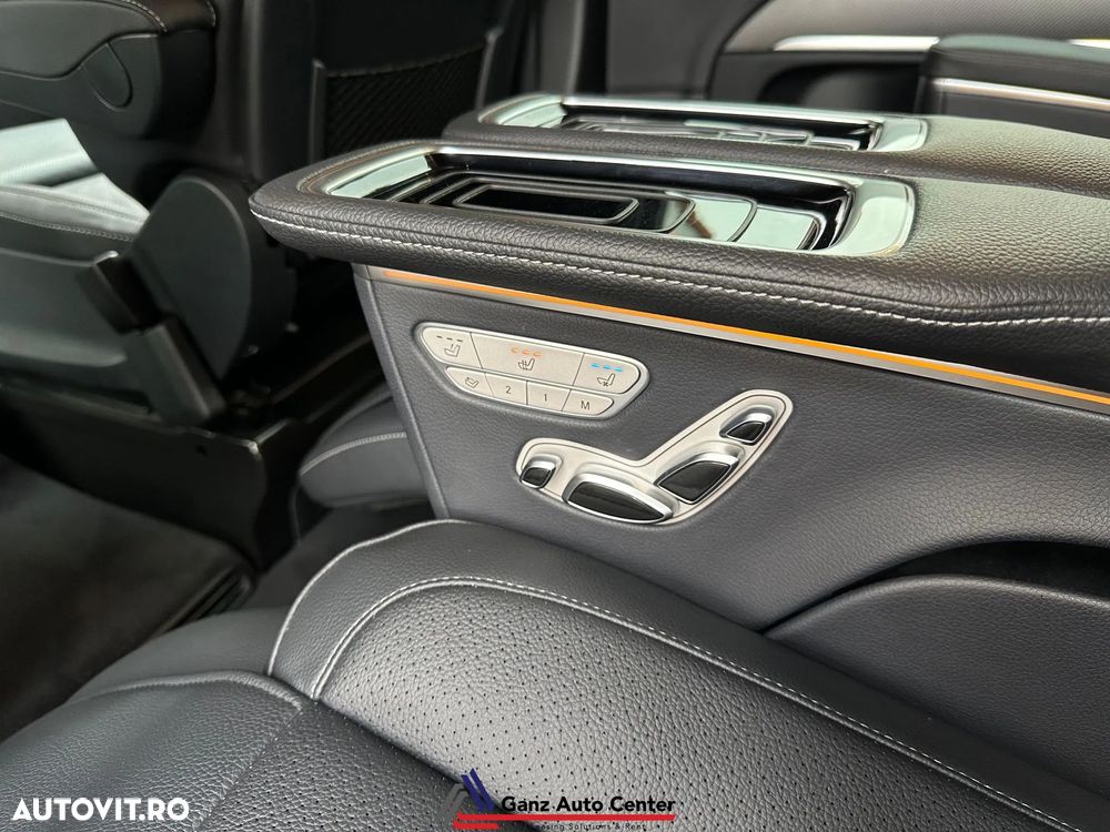 Mercedes-Benz V 300 d Extralang 4Matic 9G-TRONIC - 23
