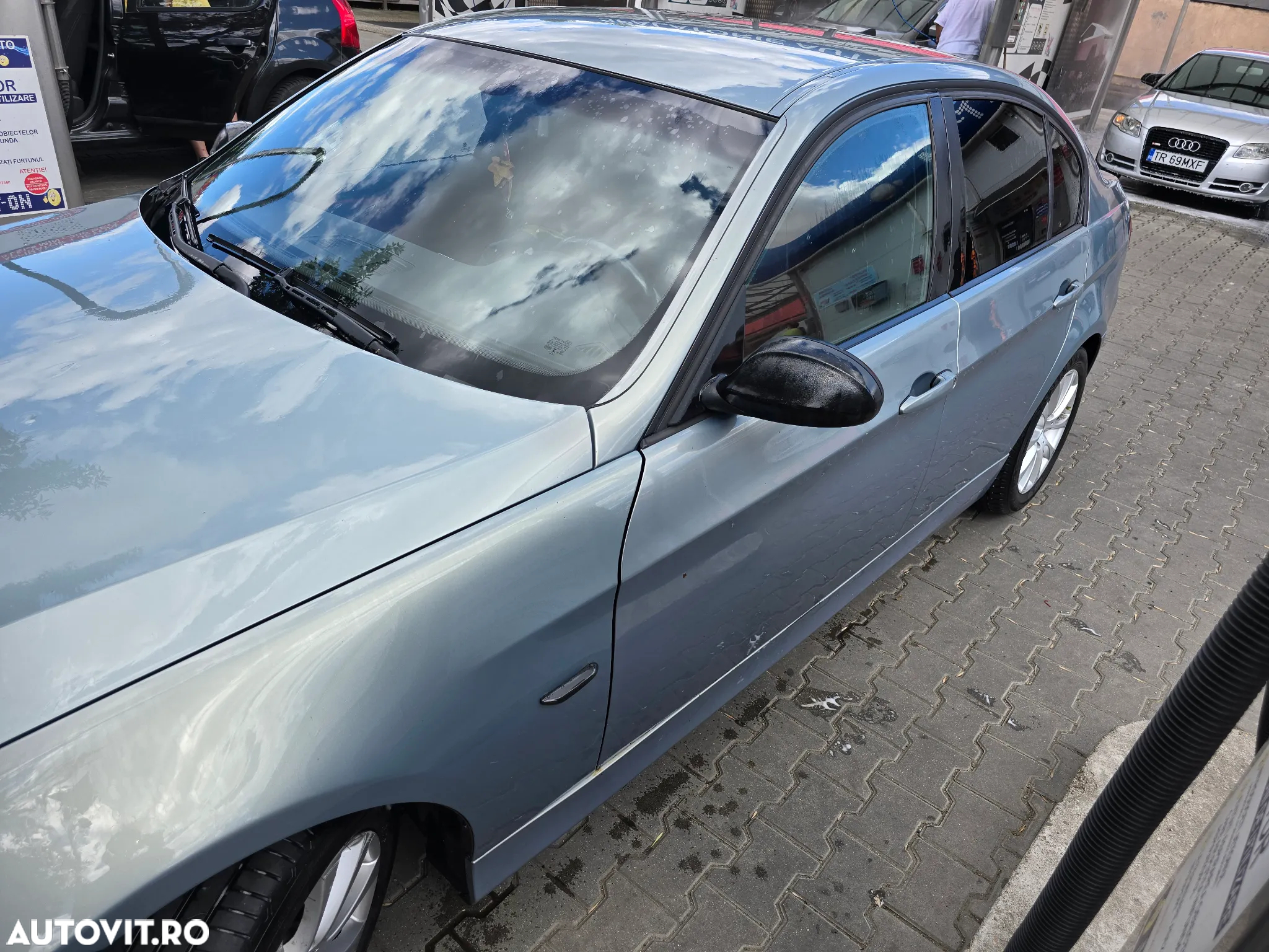 BMW Seria 3 320d - 11