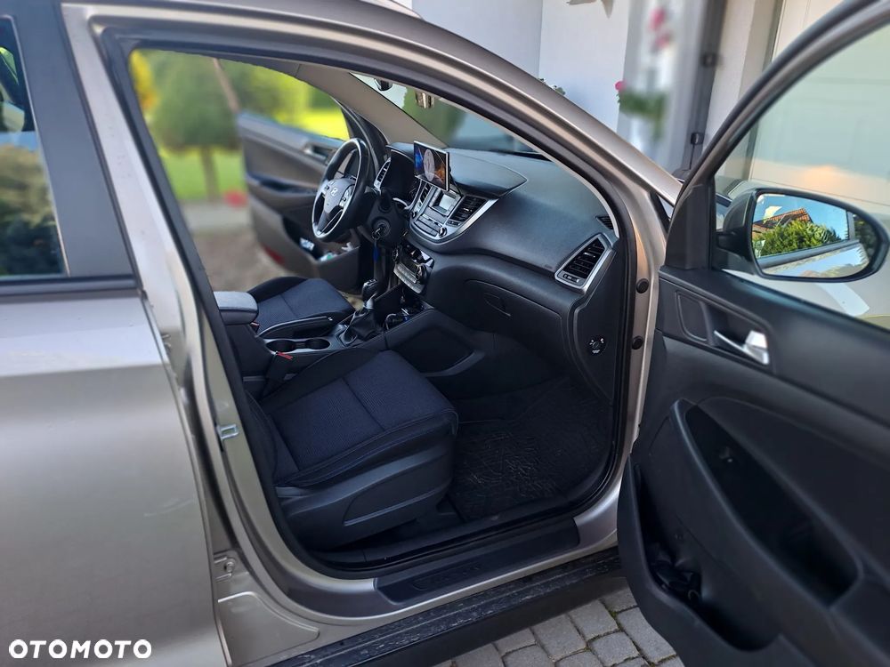 Hyundai Tucson 1.6 GDI BlueDrive Comfort 2WD - 19