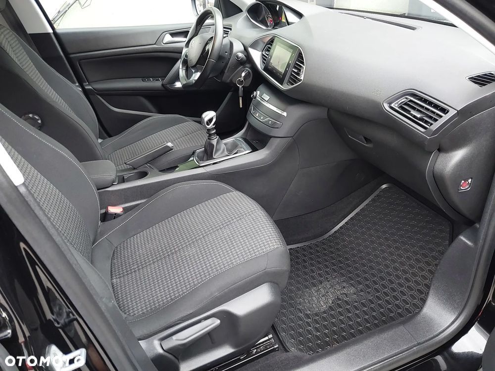 Peugeot 308 BlueHDi FAP 130 Stop & Start Allure - 6