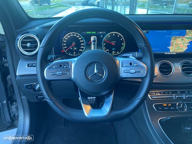 Mercedes-Benz E 300 de 9G-TRONIC AMG Line - 16