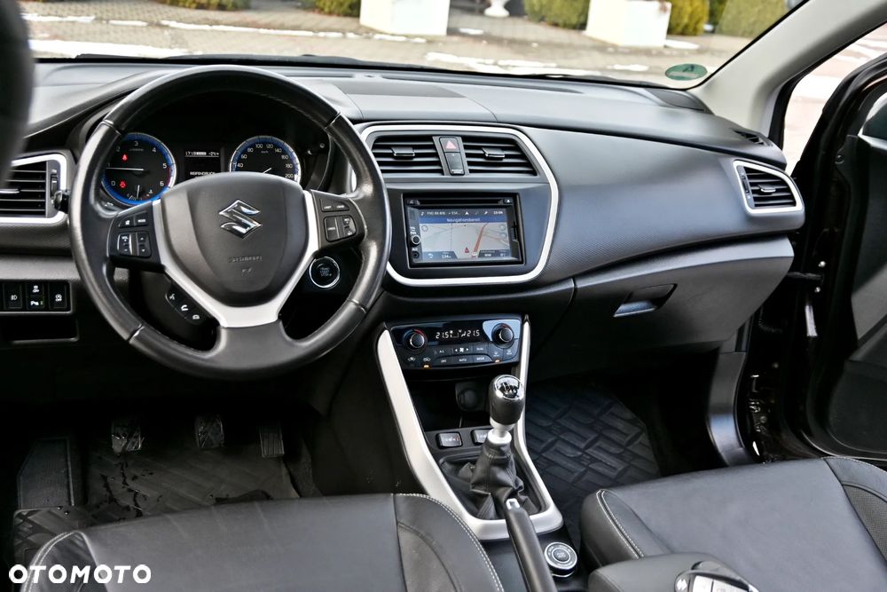 Suzuki SX4 S-Cross 1.6 DDiS Premium 4WD - 23