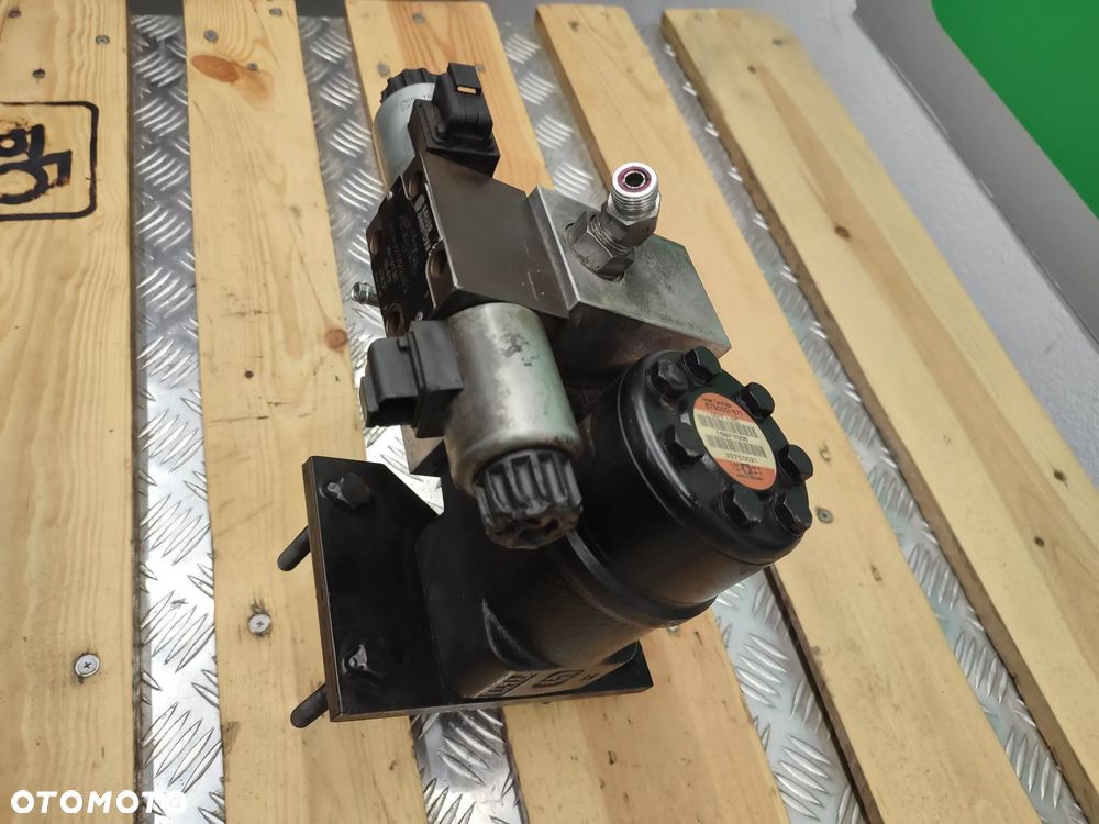 Blok hydrauliczny Cat TH 560 (0373R3507) - 7
