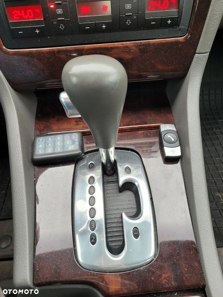 Audi A8 - 15