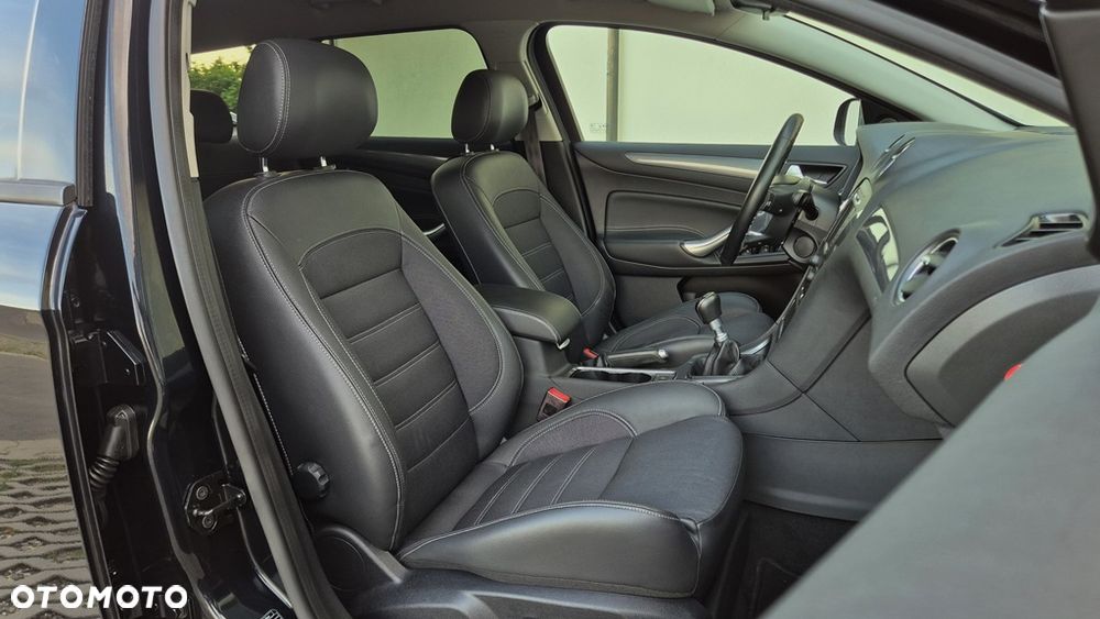 Ford Mondeo SW 1.6 T Titanium - 30