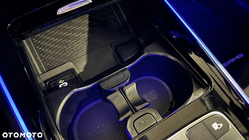 Mercedes-Benz GLA 200 AMG Line - 27